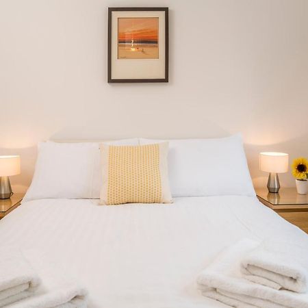 Splendid Apartment Near Vauxhall Tube London Eksteriør bilde